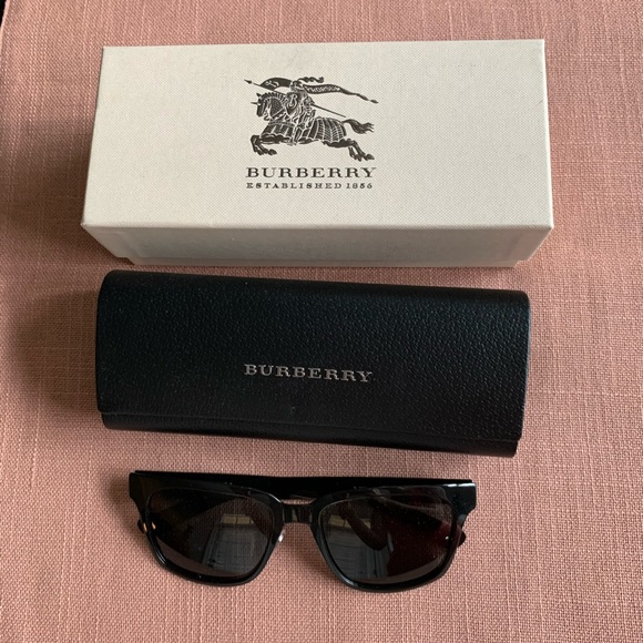 Burberry Accessories - NWT Burberry Black Metal Sunglasses B 3068